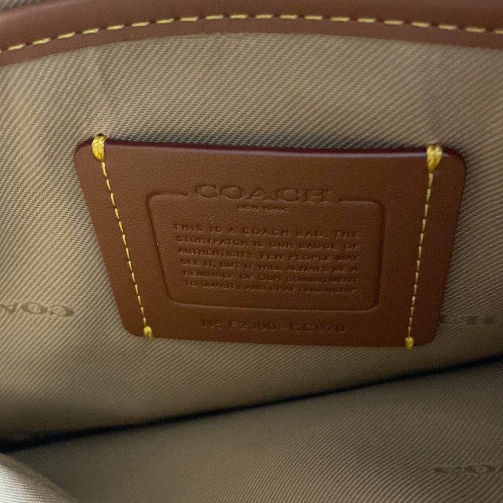 New coach crossbody. - Picture 3 of 5